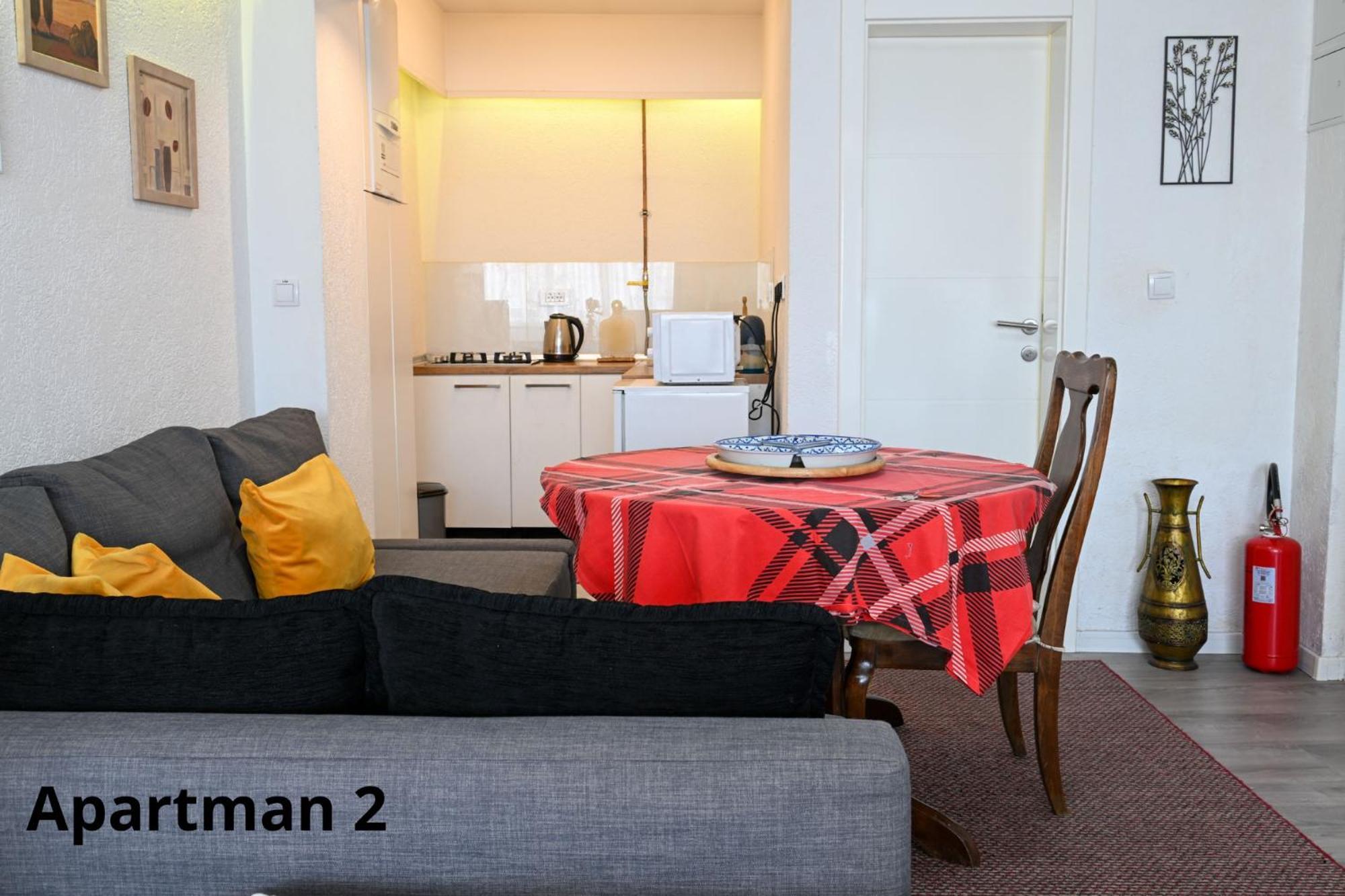 Apartman Slatki Dom 2 Сараево Экстерьер фото
